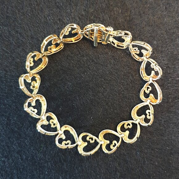 Lovely Vintage Genuine Diamond Gold Vermeil Sterling Silver Heart Bracelet - Picture 5 of 13